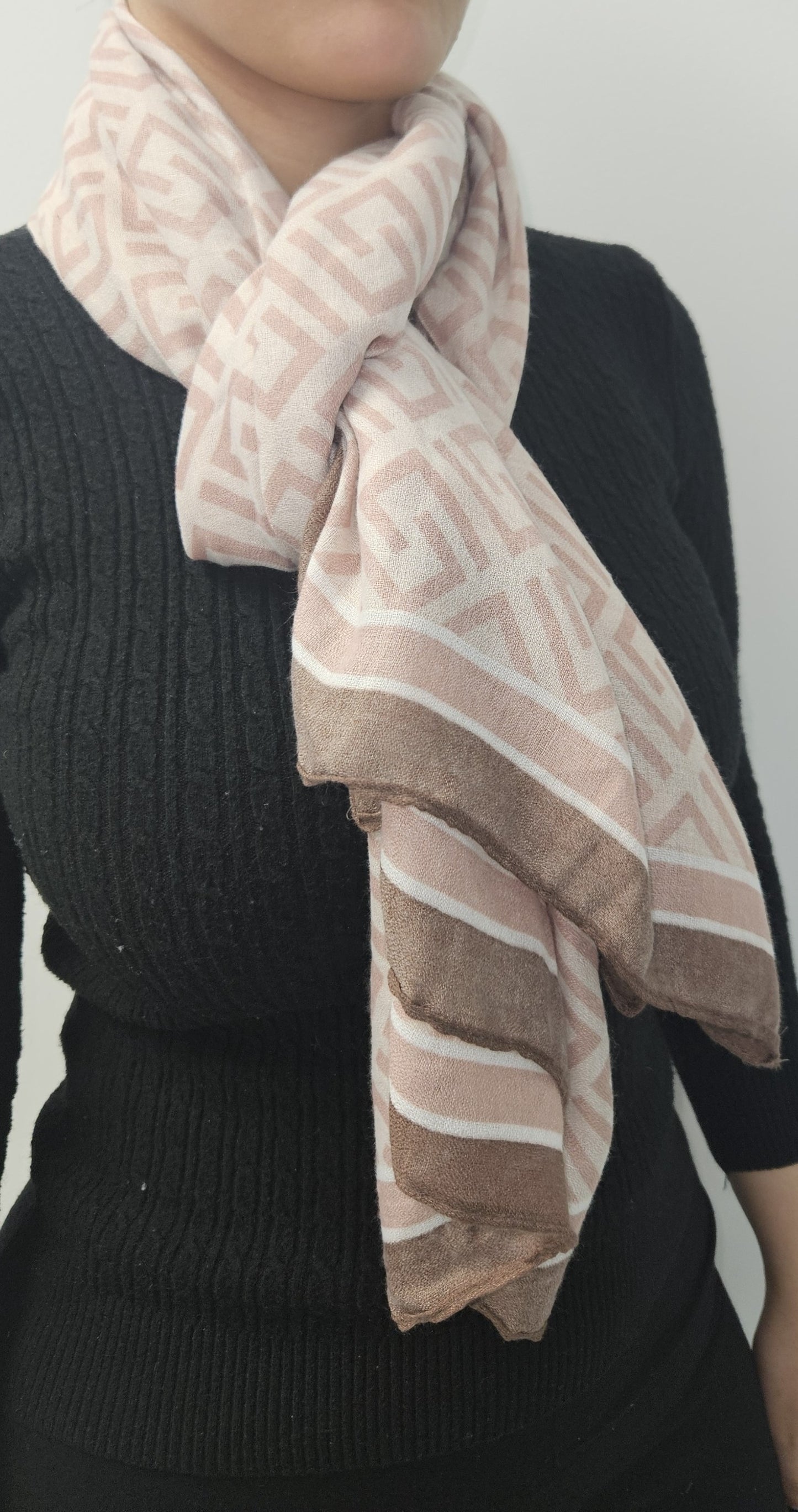 LADIES LUXURIOUS LARGE SOFT FEEL SPRING FASHION SALMON GEOMETRIC SCARF