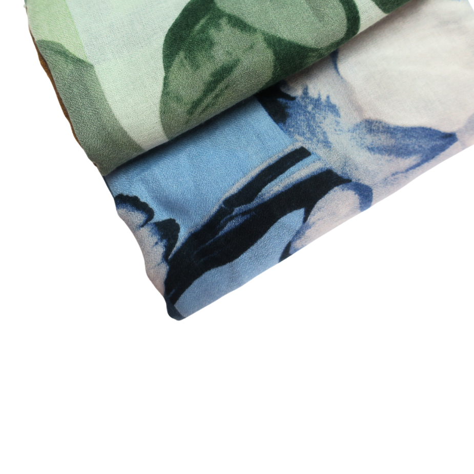 LADIES LUXRIOUS LARGE SOFT FEEL SPRING FASHION MAJESTIC BLUE  FLOWERS AND GREEN  EMERALD FLOWERS WITH COGNAG BORDER  SCARF