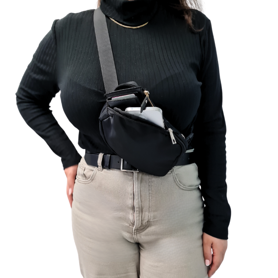NICCI BLACK FANNY PACK